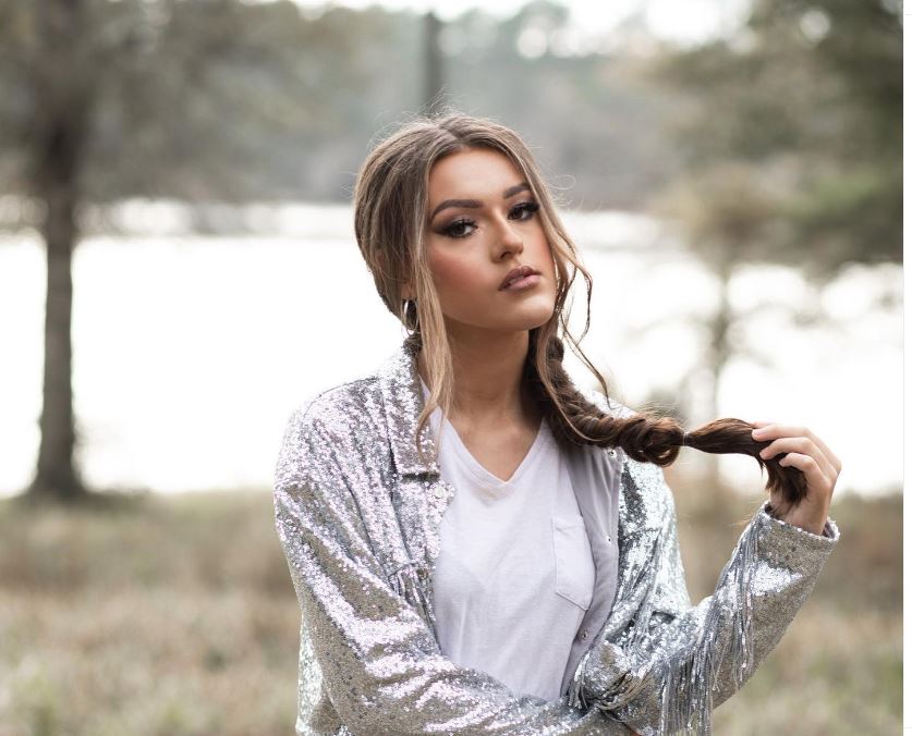 Music Spotlight: Hillary Reese – Bethany Writes